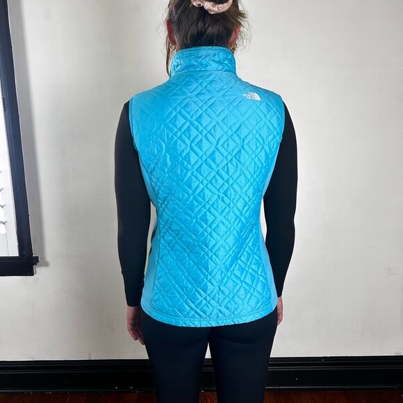 The North Face Puffer Vest - Picture 5 of 6